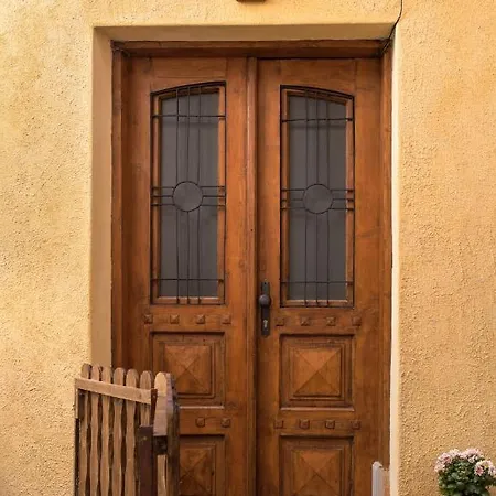 Feriehus The Sunny Of Veliko Tarnovo-amazing View, Location Veliko Tarnovo