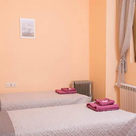 The Sunny Of Veliko Tarnovo-amazing View, Location Feriehus