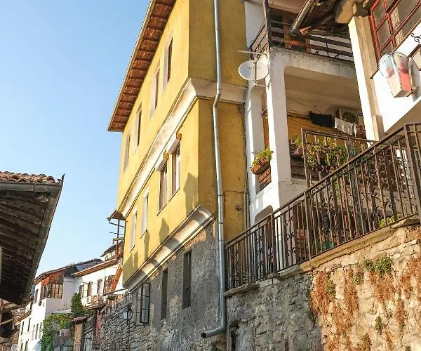 Ваканционна къща The Sunny Of Veliko Tarnovo-amazing View, Location *