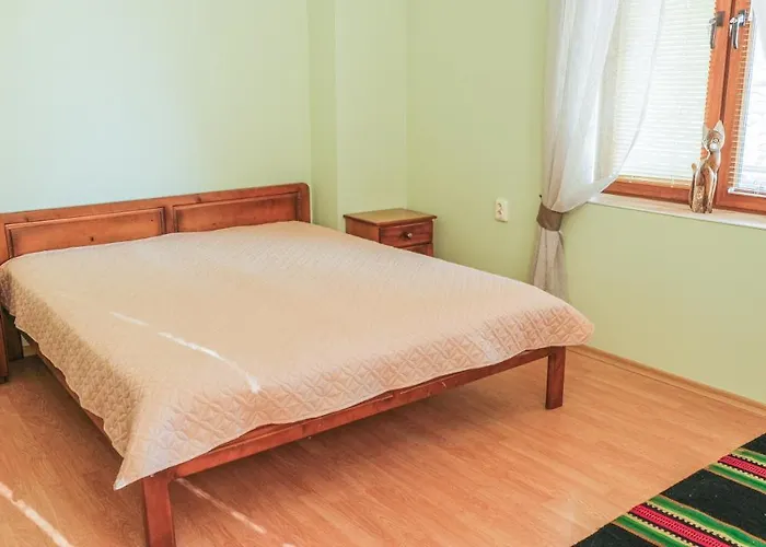 Ваканционна къща The Sunny Of Veliko Tarnovo-amazing View, Location *