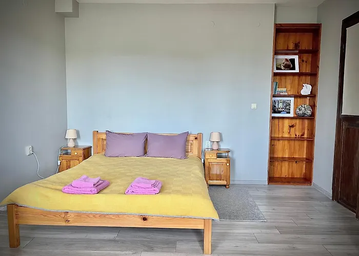 The Sunny Of Veliko Tarnovo-amazing View, Location *